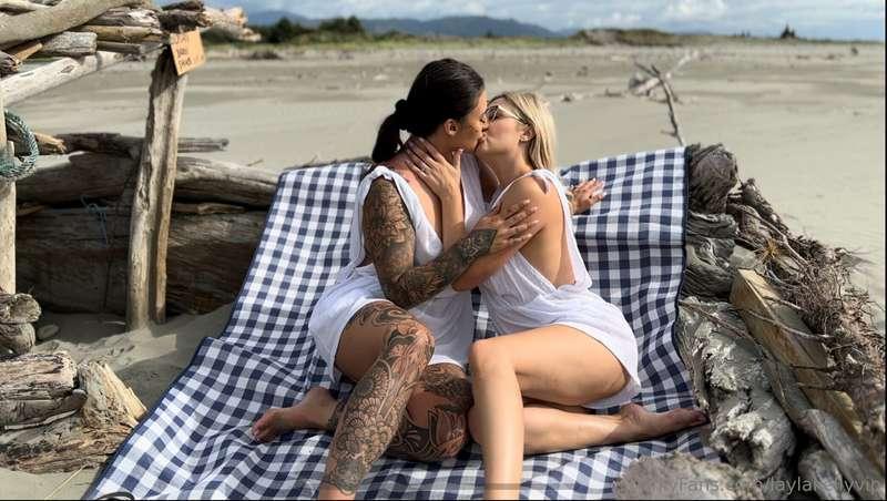 Even just making out with @projectvafterdark made me wet & h..