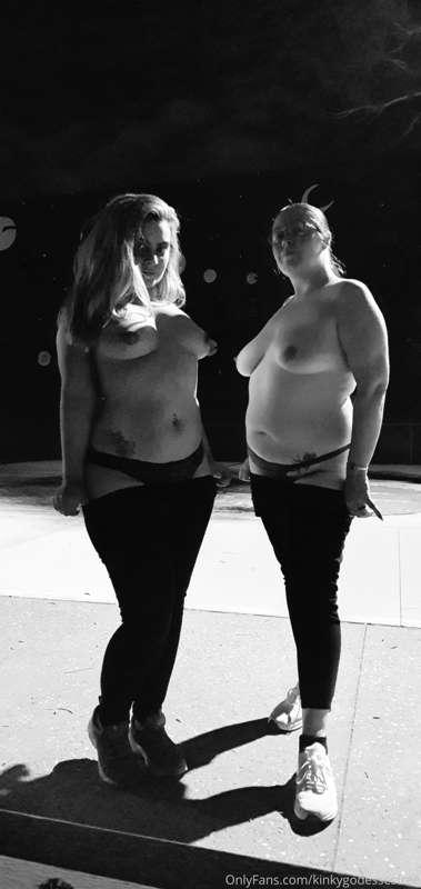 Want to see how different Dani and Sams bodies are?
Compare ..