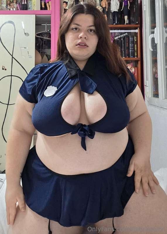 Control de calidad de tetas inserta tu cara entre ellas 😏