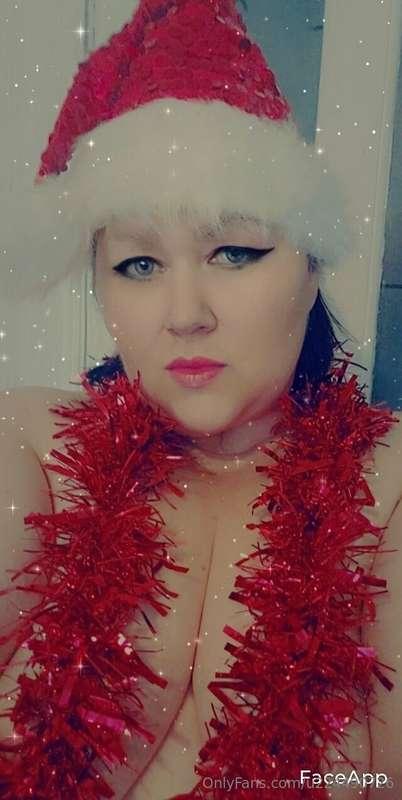 Baby I need unwrapping for Christmas xx