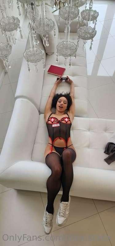 need a nurse 💉