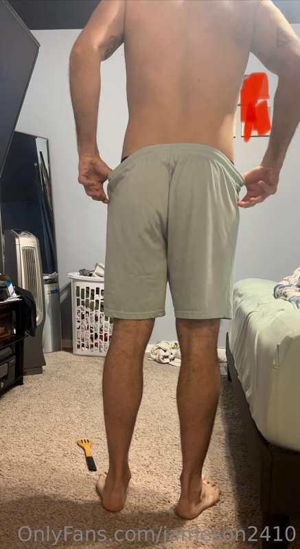 Stripped off the shorts tonight, hopefully y’all like what’s..