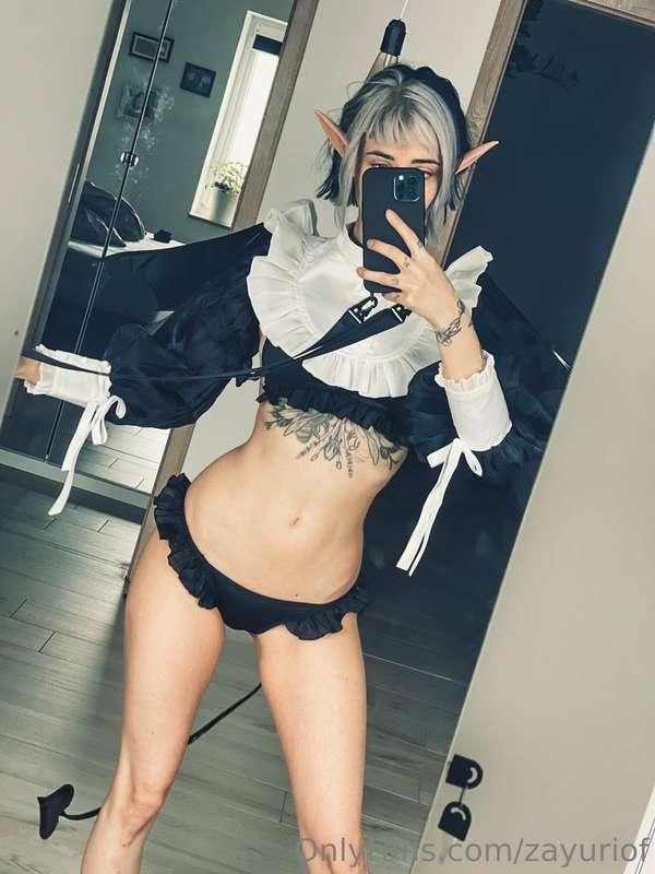 Someone bought a Cosplay from my wishlist! Only the wig is m..