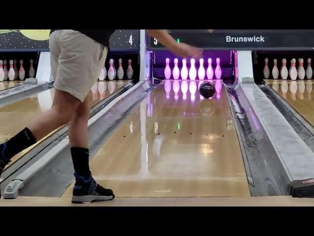 [ASMR] Debussy ALMOST bowls a 300!! (IRL)