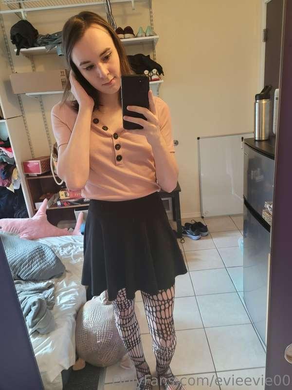 I'm baaaaaack! Gonna be posting at least weekly from here on..
