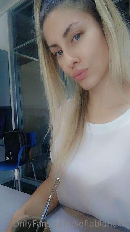 Slow day at work. Promise that I will try to start posting m..