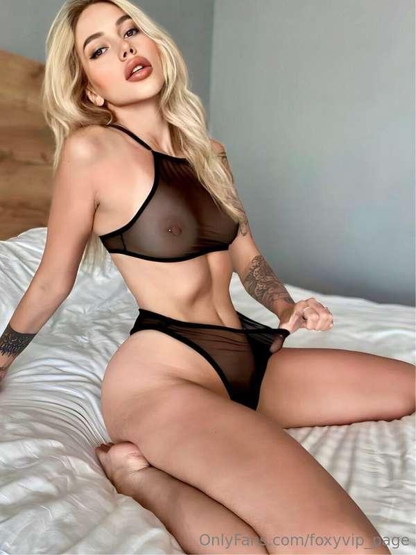 Subscribe for FREE @lara_passion 💋 Your pink pussy queen @la..