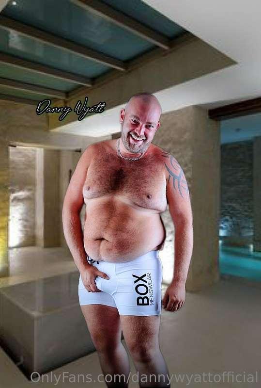 dannywyattofficial image #1
