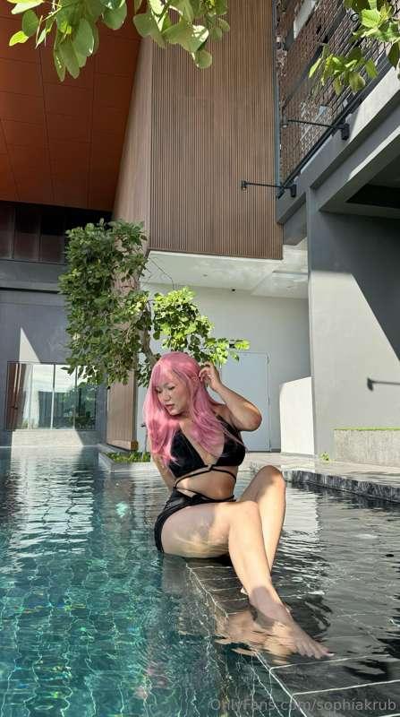 Pool day! 💦