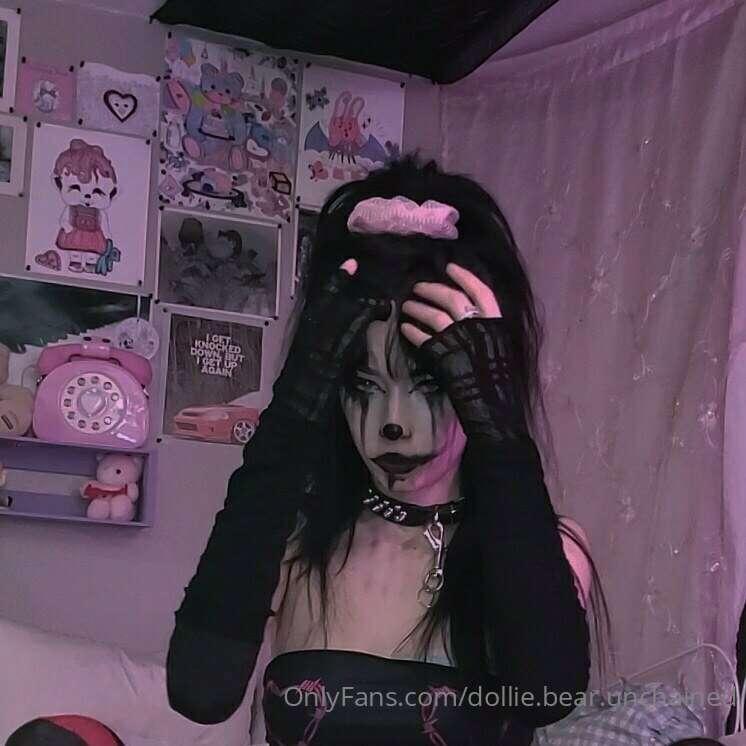 X‧⁺( ᵒ̴̶̷̥́ ◡ ᵒ̴̶̷̣̥̀ )⁺‧