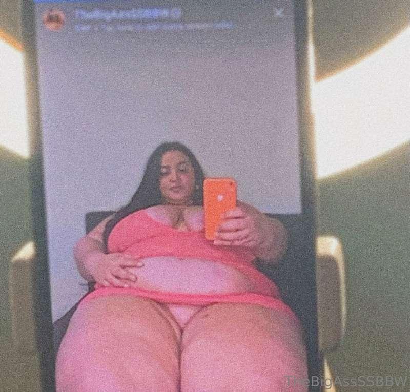 I look massively obese at any angle 🐷