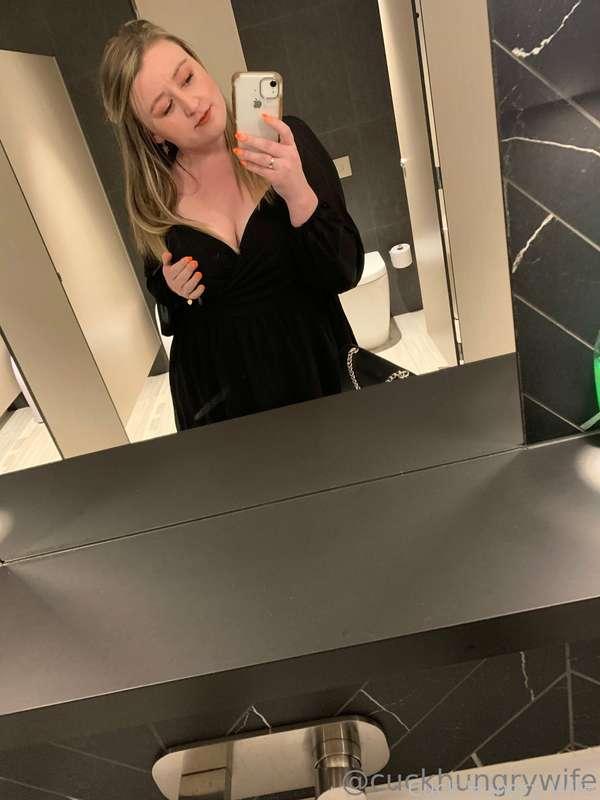 cuckhungrywife image #0