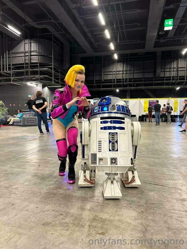 OMG OMG OMG R2D2 💥