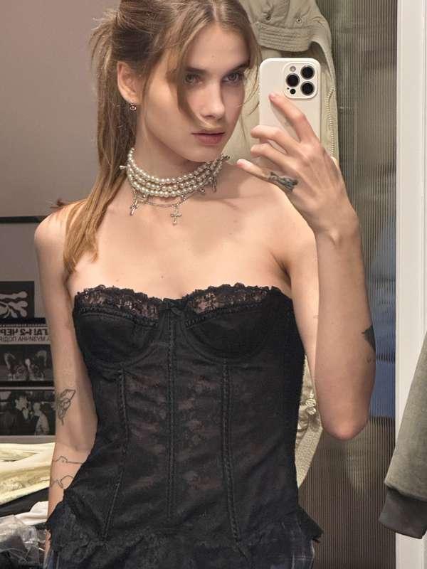 🖤✨ This time I decided to dive into the world of gothic styl..