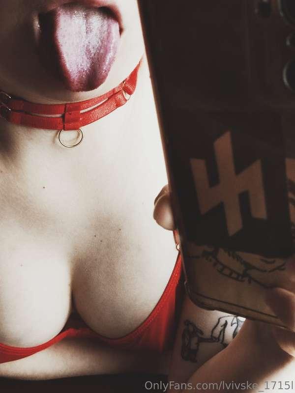 👁️👄👁️