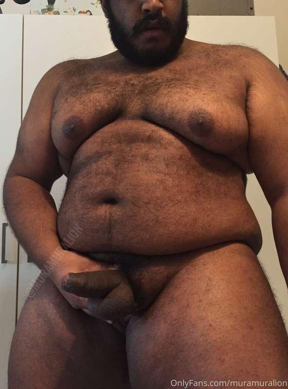 This dick needs a good sucking 😋