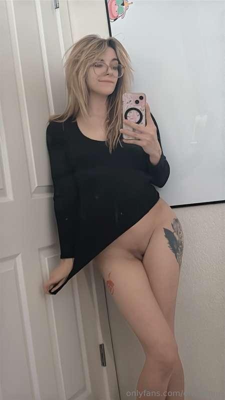 I’m going live on Twitch! Please come to the stream! 🩷twitch..