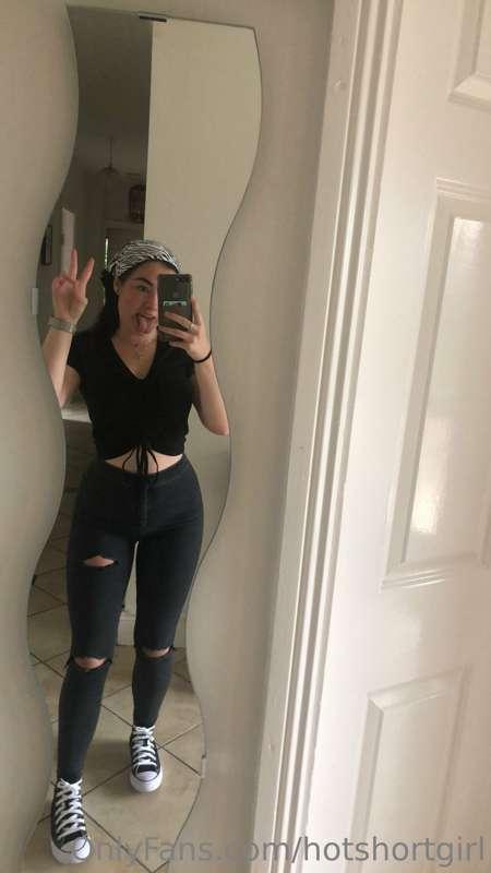 Happy Tuesday💗 Like all my posts and send me a message for a..