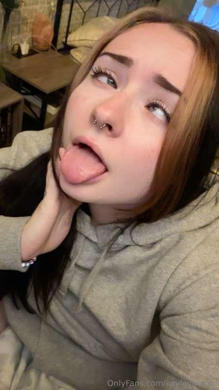 yes daddy 🫶🏻🤪