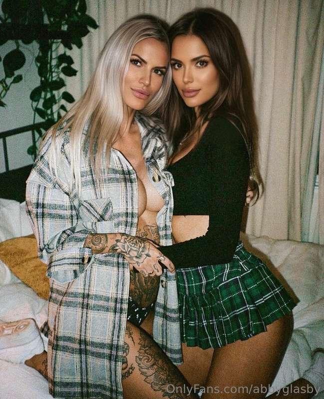 me and my bestie 👅