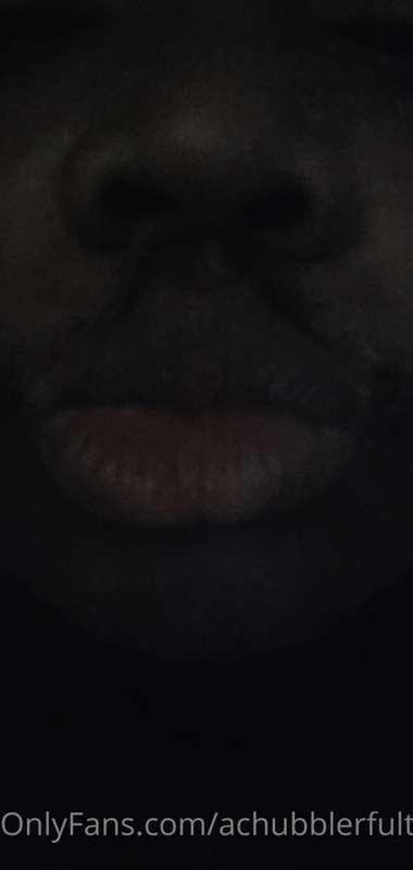 Lemme lay my lips on you