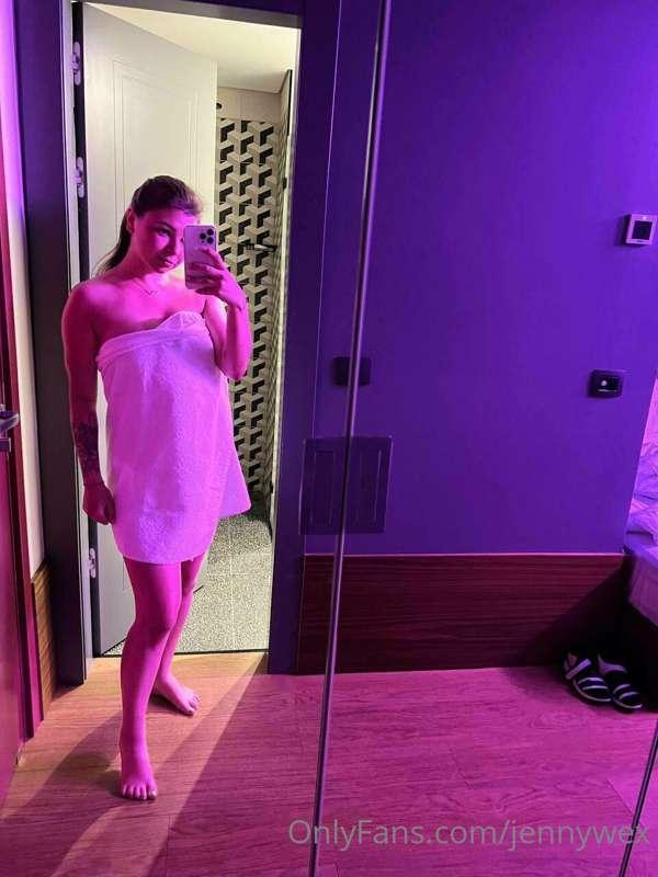 out of the shower and ready to have some fun 😈😋🥰🥰