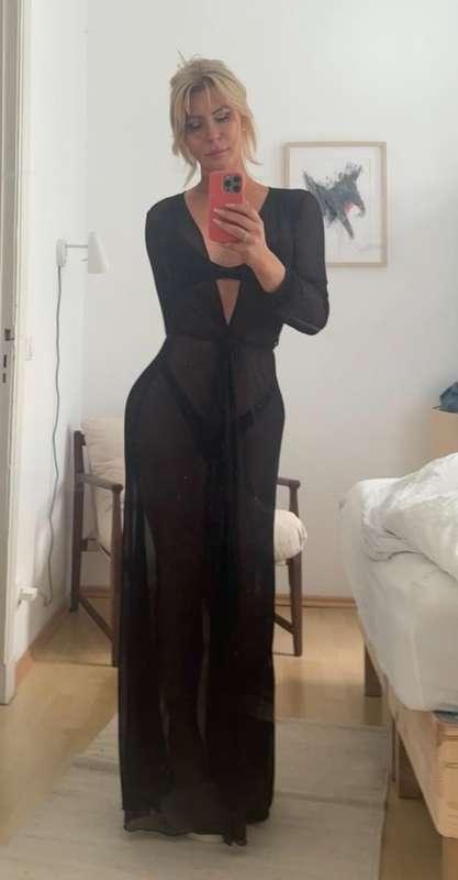 Should I wear this in my next Scene? What is Ur Favorit Colo..