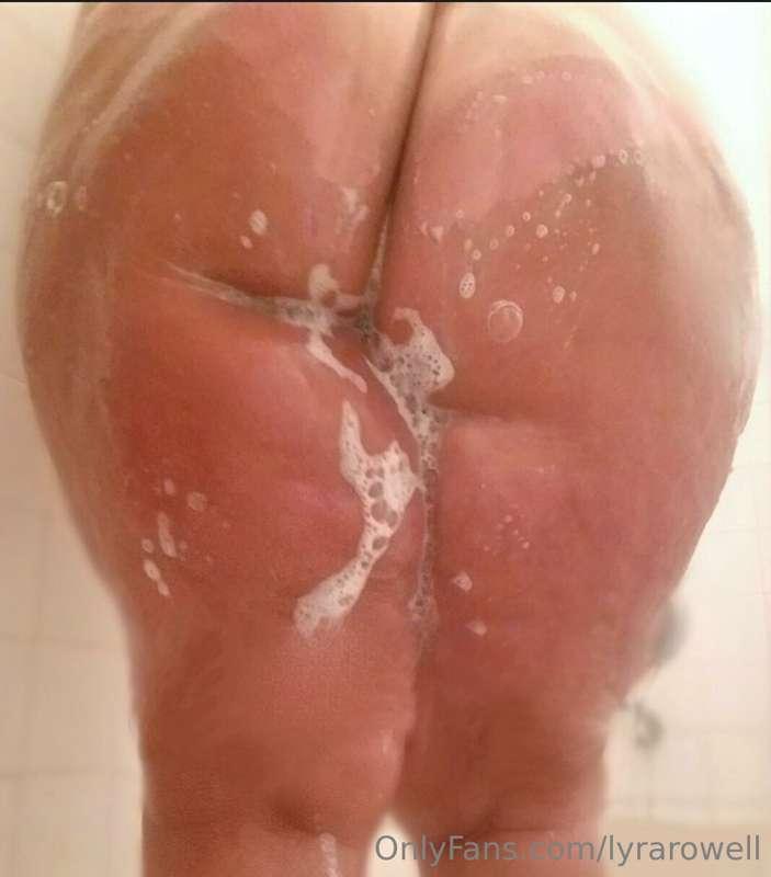 cum get wet with me 👅