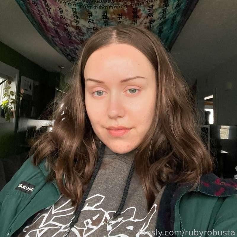 no makeup 😈
#fyp #nomakeup #natural #selfie #cute #girlnextdoor #young #brunette #college