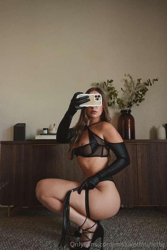 A sweet fan spoiled me with this gorgeous Mariemur set 😍 I f..