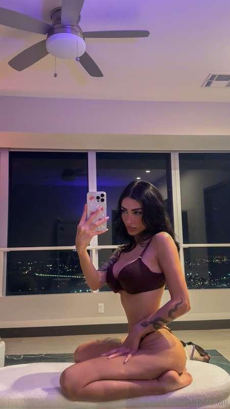 i need u right now 🥰