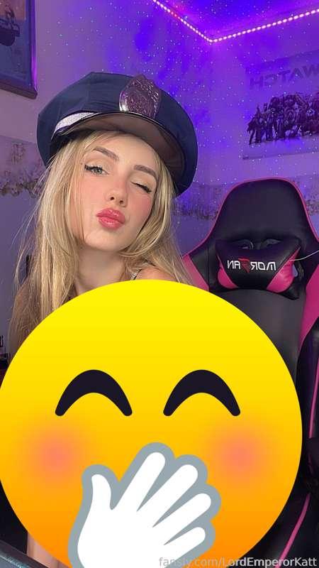 lordemperorkatt image #2