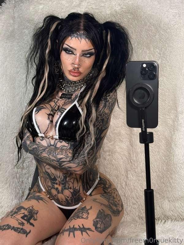 🖤🖤🖤🖤 sub to @m0rguekitty for more