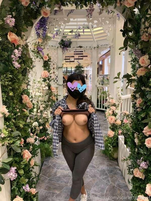 Nightly shenanigans! What would you admire first? 🤪
