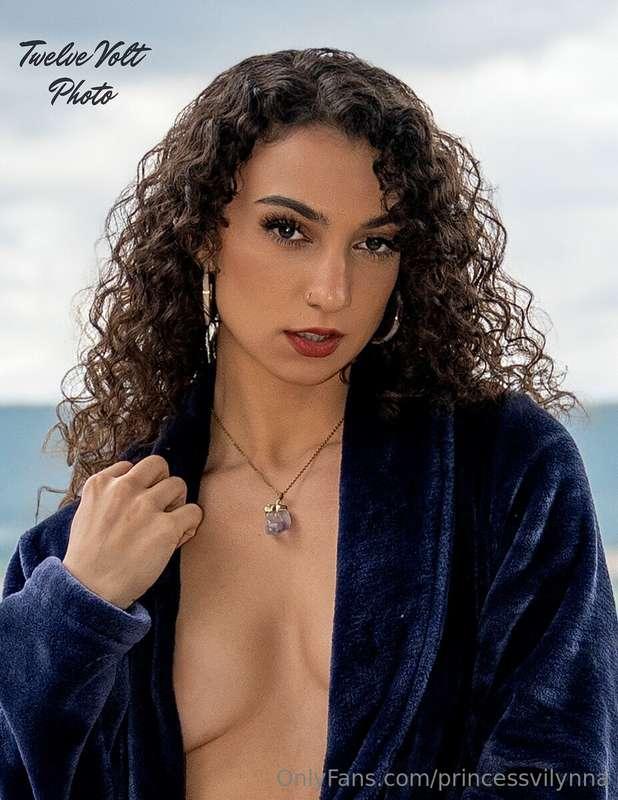 from lingerie to a robe to nothing 😜