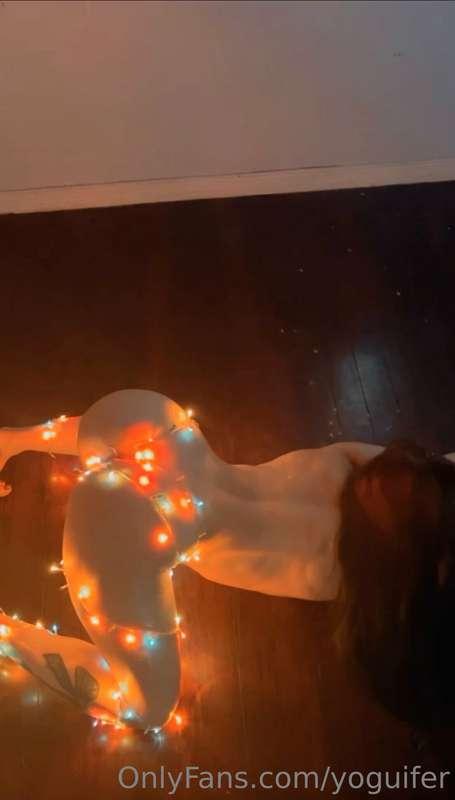 New Year's Eve is over, and I haven't put the lights away 😈