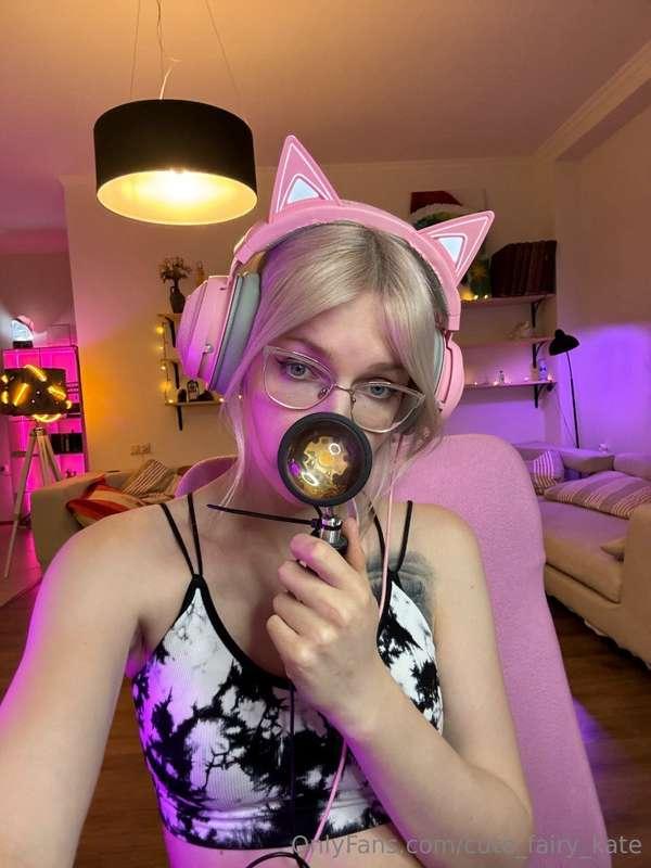 Just me while doing some daily routine💕💕