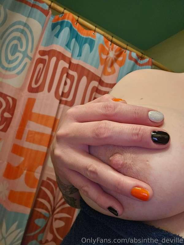 Do you like my new manicure?