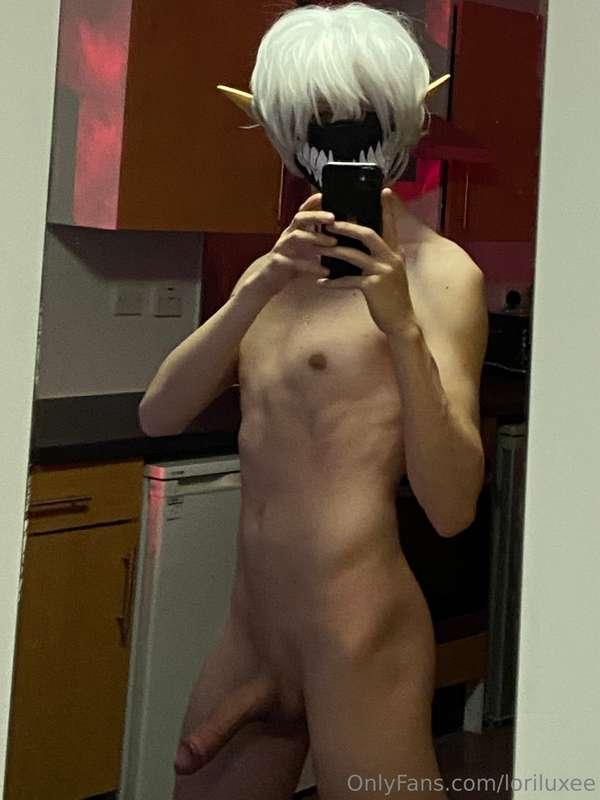 Hung elfboy cock 🤍 Love taking pics like this. Should I post..
