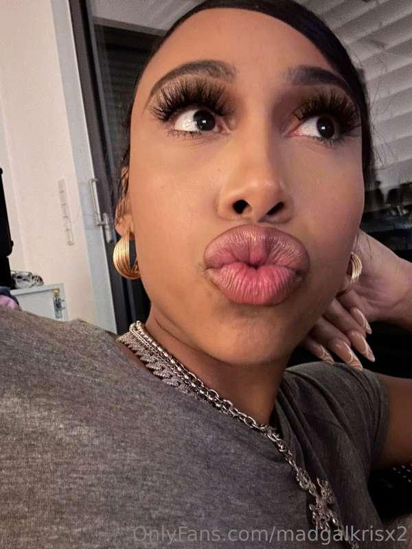 💋💋