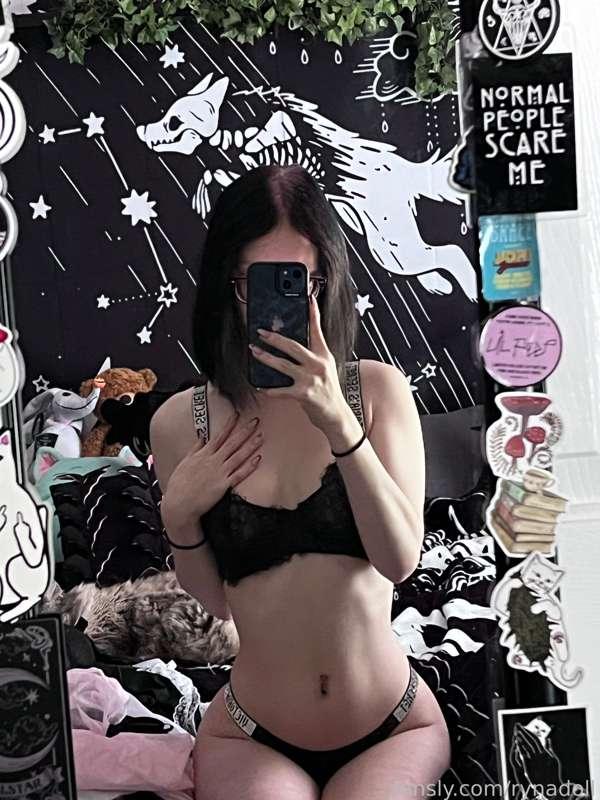 rynadoll image #2