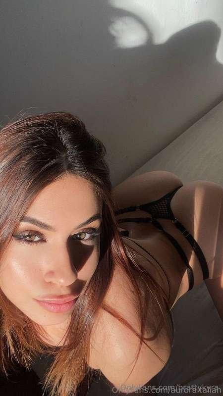 🎁 HOT @auroraitalian 🖤 WILD BITCH😈 🔞Her sweet pussy will blo..