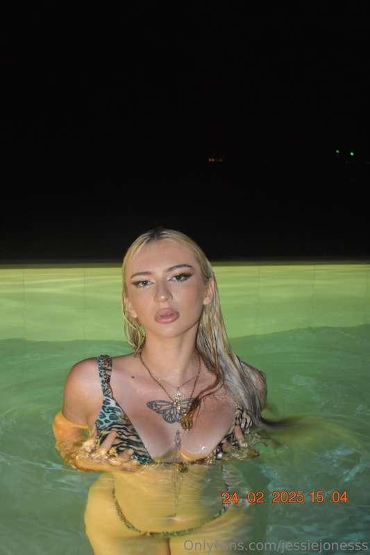 Join me babe 😽