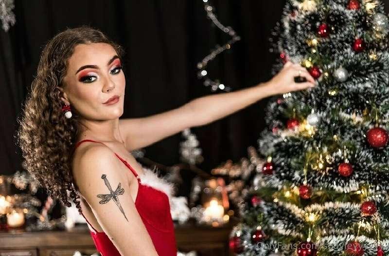 shayleyyyyyy main image