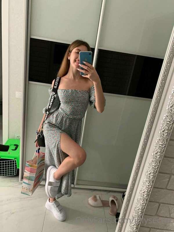 shopping day! 
bought some new lingerie)