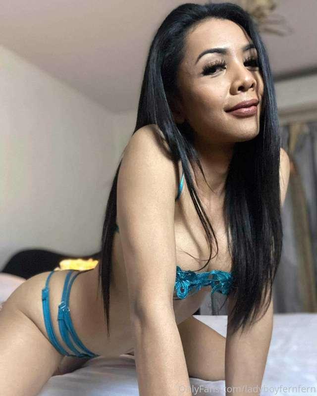 Come on babe, come up above me👅🍆
Please click in to join me💋..