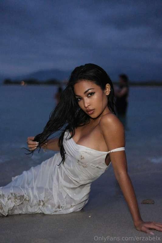 msg me… i might slip the rest off 😏