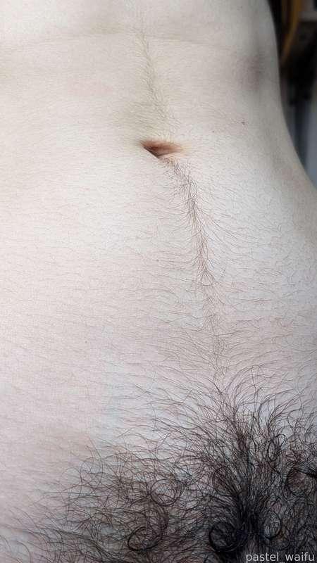 nothing beats a close up happy trail pic! notice how the hairs of my bush meet in the center and the ends curl outwards, its so pretty c: ive said this several times before but i think that its important for me to remember: i use to remove all this beautiful body hair because i had a poor relationship with it. i love myself and i love the way my body naturally grows hair. i love that i have the choice to remove or keep my body hair ♡



#pale #petite #hairy #brunette #enby #nonbinary #piercings #natural #unshaven #allnatural #amateur #solo #closeup #happytrail #bush #veryhairy #tummy #hairytummy #belly #bellybutton #hairybelly #fullbush