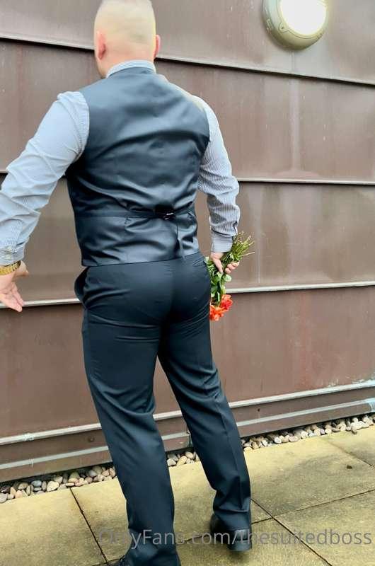 He loved the flowers and gave me another mindblowing experie..