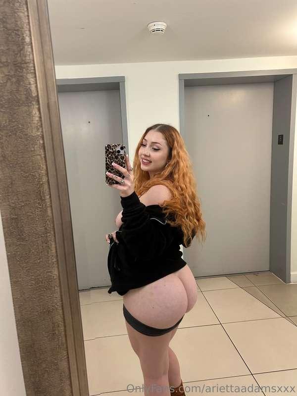comment yes if youd spank it 😈